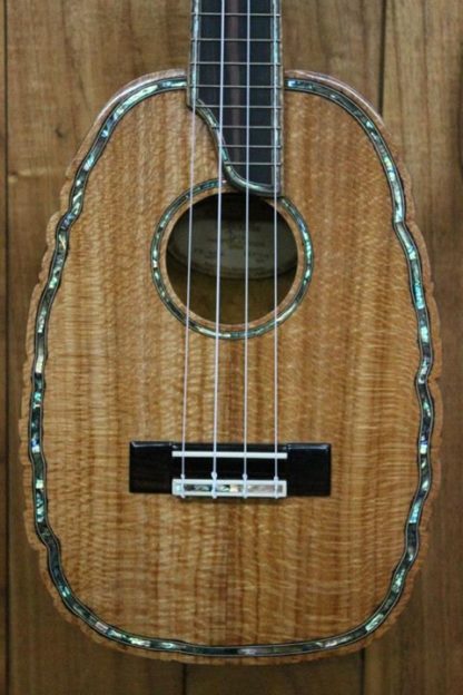 Pineapple-carved Humpback Tenor Ukulele -  Japanese Silk Oak Top, Acacia Back and Sides - Image 2