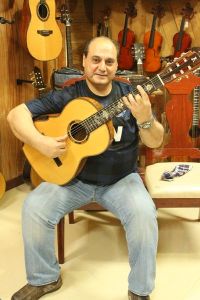 Eddie Humpback Classical Guitar
