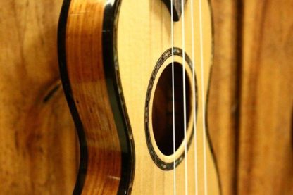 Slim Soprano Ukulele - Engelmann Spruce - Narra - Image 13