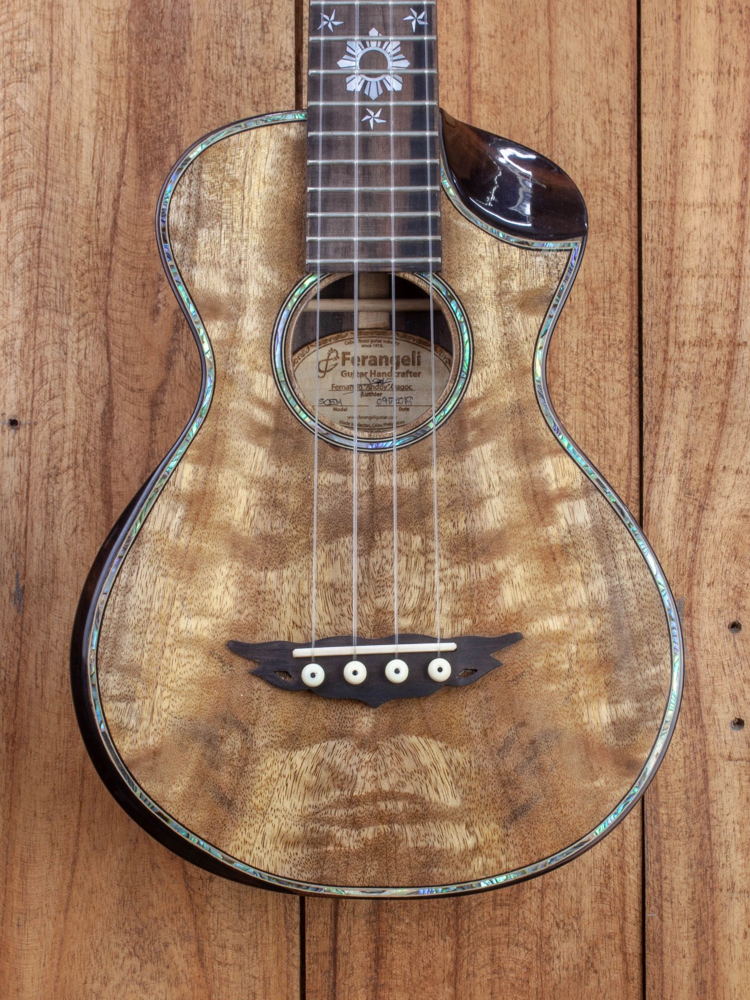 Thin body ukulele discount