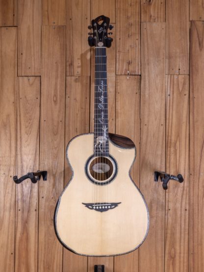 Orchestra Model (OM) Humpback - Engelmann Spruce top, Acacia back and sides