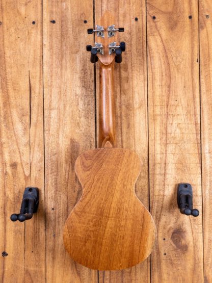 Anj-Series Mahogany Concert Ukulele - Image 5