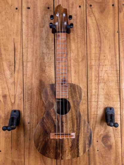 Anj-Series Acacia Concert Ukulele