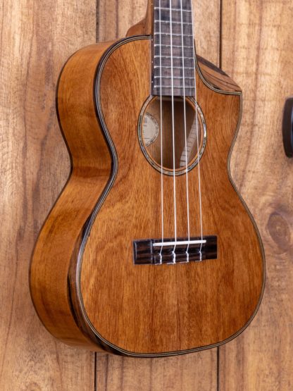 Era-Series Mahogany Tenor Ukulele (Glossy)