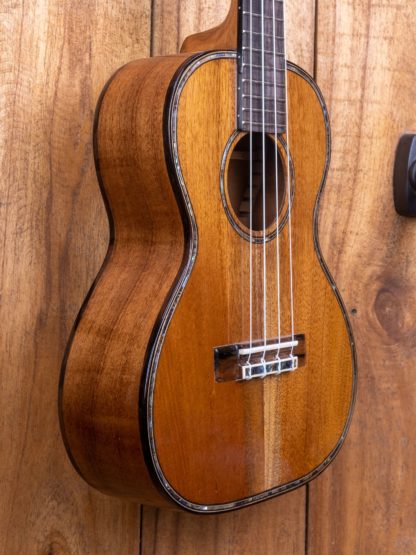 Era-Series Mahogany Tenor Ukulele with Abalone Purfling and Glossy Finish