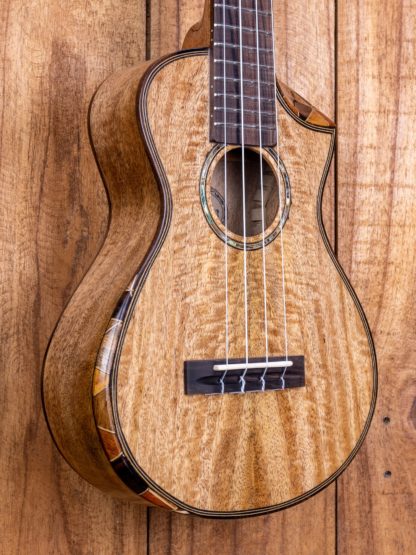 Era-Series Mango Concert Ukulele (Glossy) - Image 6